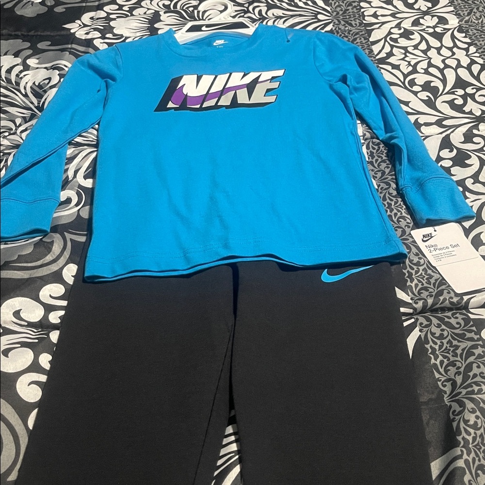 Nike Teal Long Sleeve Shirt and Charcoal Pants Set